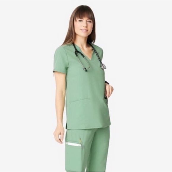 Limited Edition Figs Jade Scrubs - Picture 1 of 5